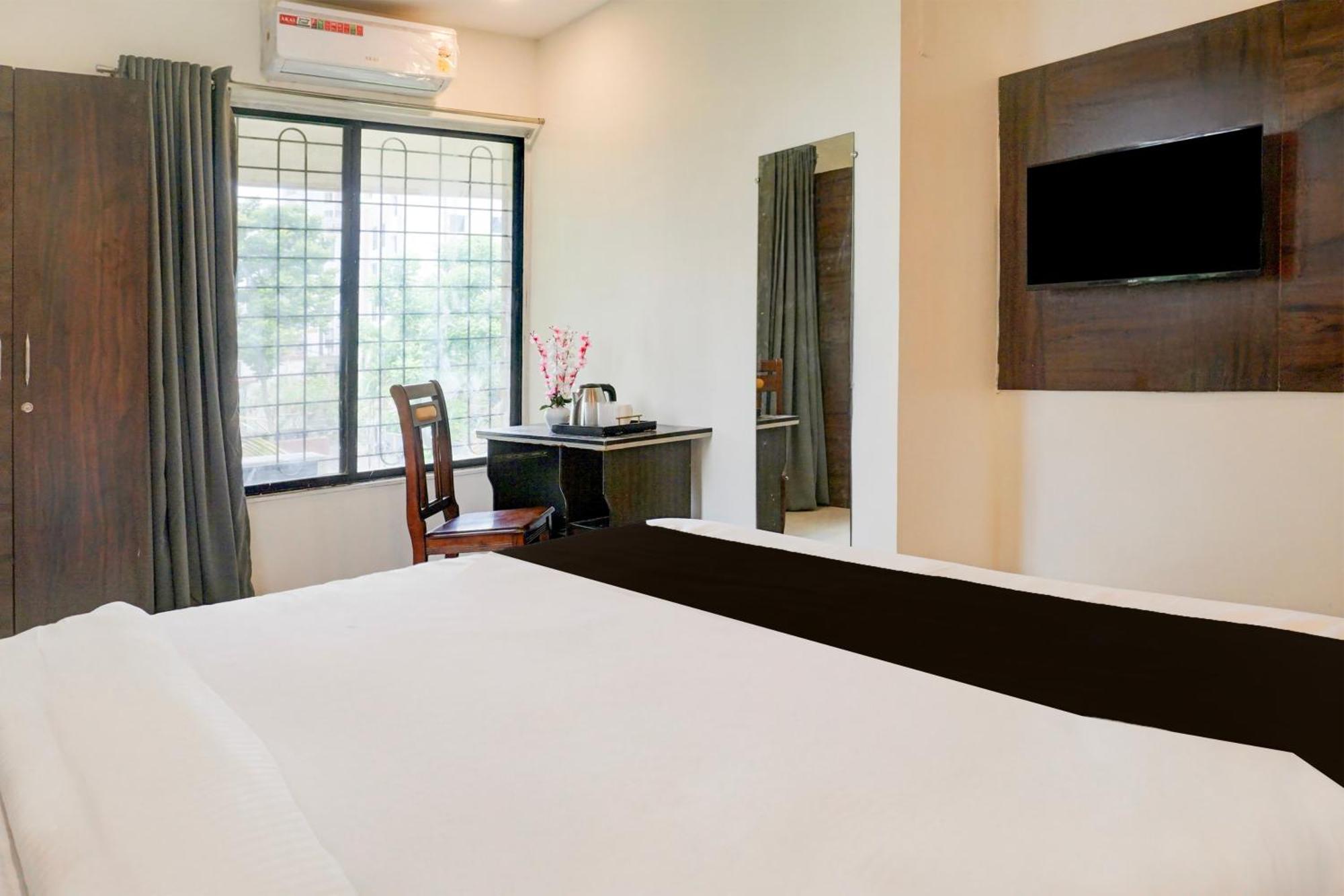 Super Hotel O Laxman Nagar Baner Pune Exteriör bild