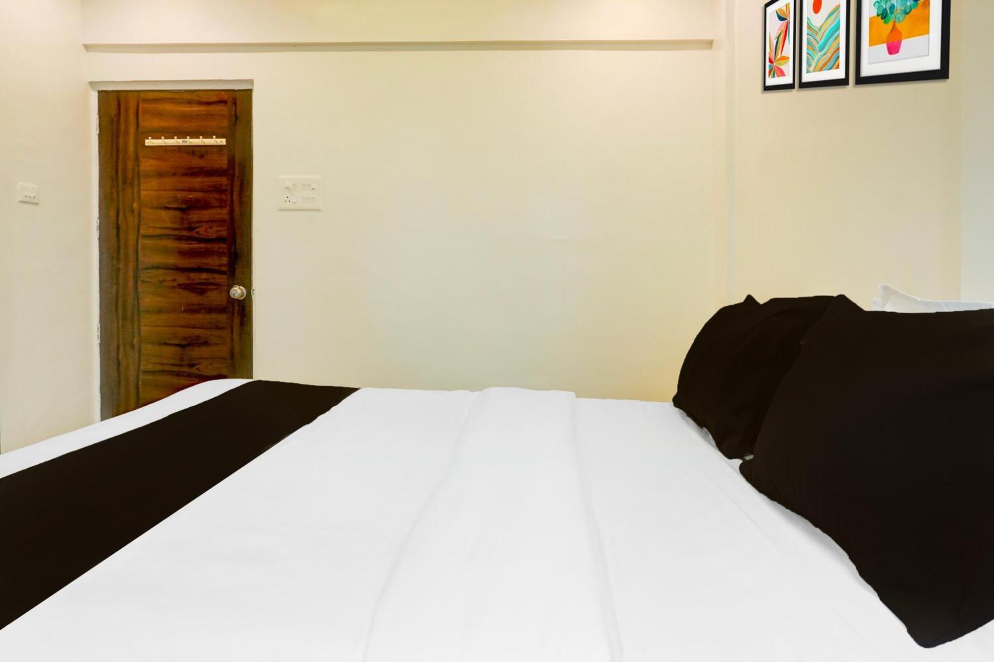 Super Hotel O Laxman Nagar Baner Pune Exteriör bild