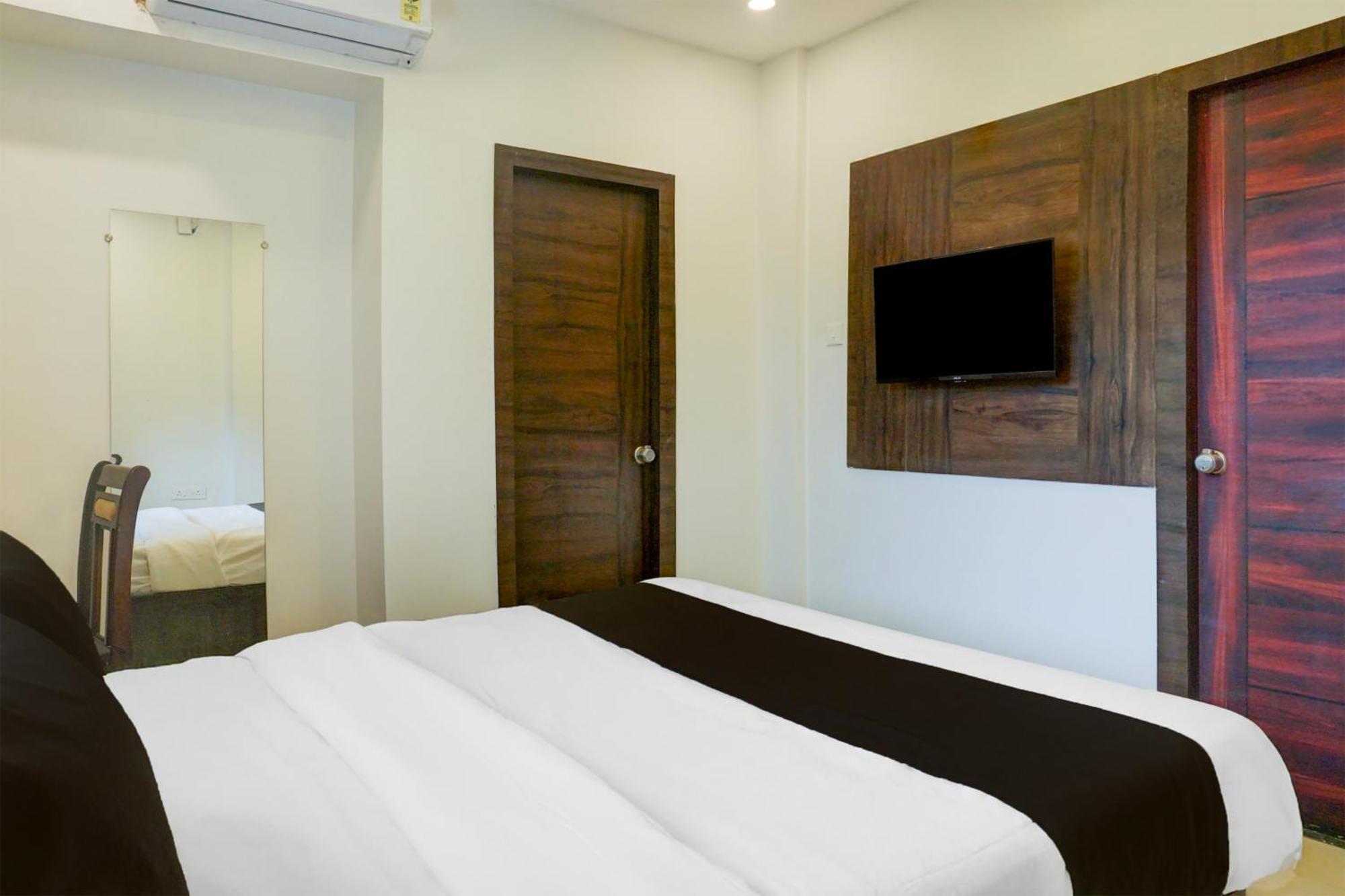 Super Hotel O Laxman Nagar Baner Pune Exteriör bild