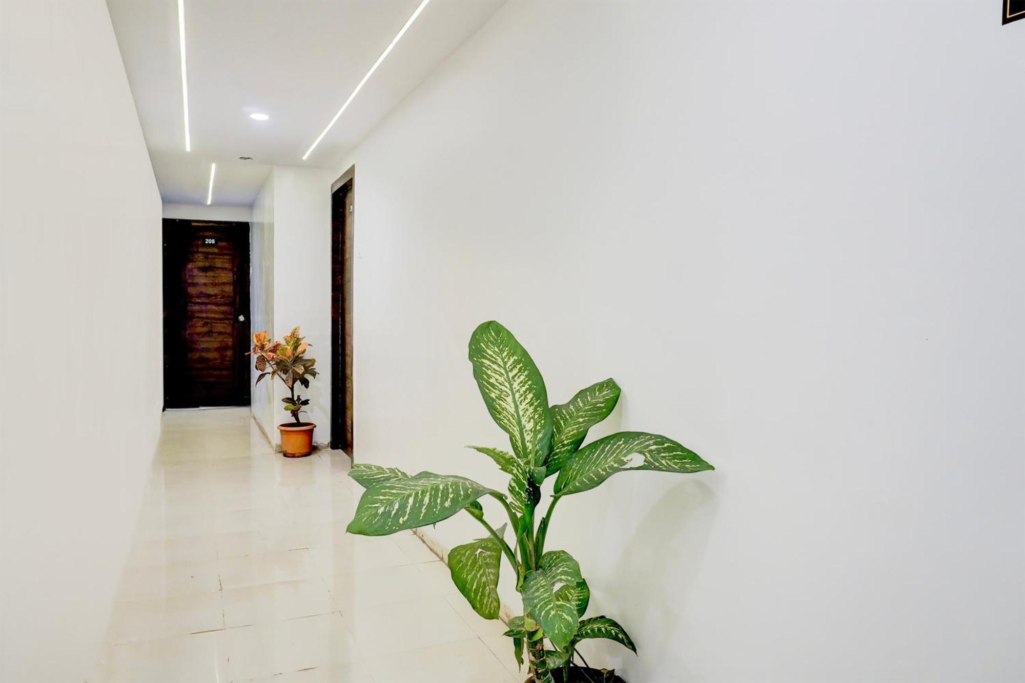 Super Hotel O Laxman Nagar Baner Pune Exteriör bild